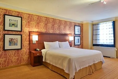 Courtyard By Marriott New York Laguardia Airport Hotel 3*,