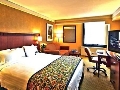 Courtyard By Marriott New York Laguardia Airport Hotel