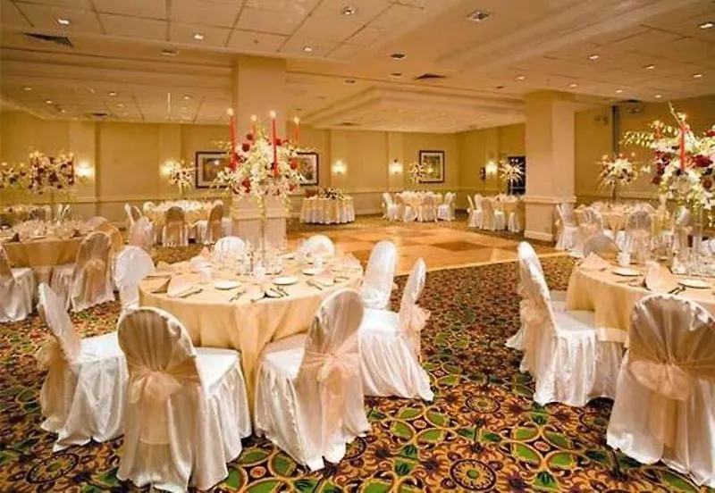 Hotel Courtyard By Marriott New York Laguardia Airport