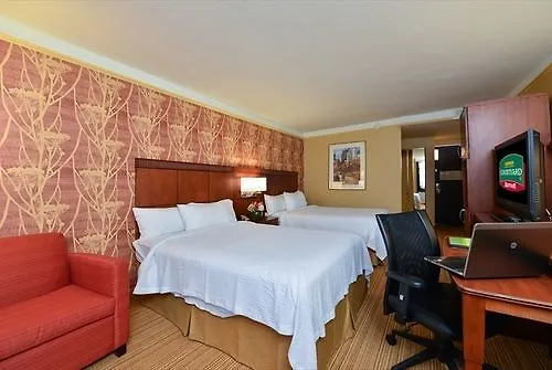 Hotel Courtyard By Marriott New York Laguardia Airport