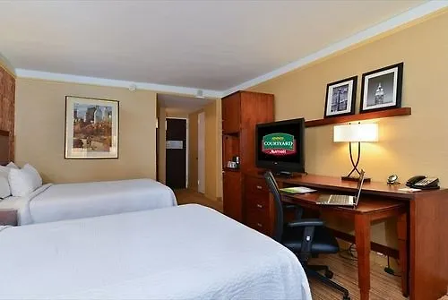 Hotel Courtyard By Marriott New York Laguardia Airport