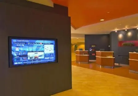Hotel Courtyard By Marriott New York Laguardia Airport