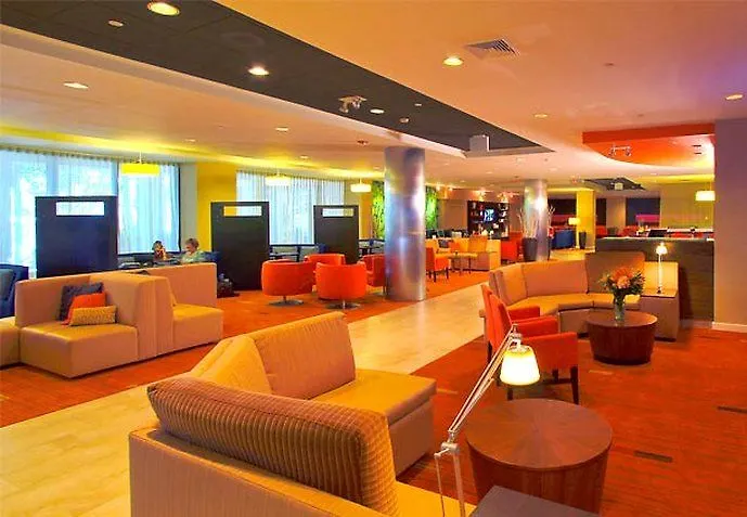 Hotel Courtyard By Marriott New York Laguardia Airport 3*,  Estados Unidos